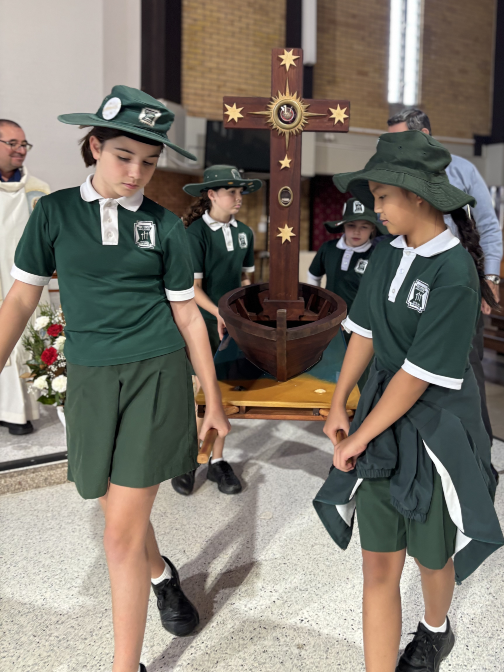 Year 5 and Year 6 students on pilgrimage on the Holy Migrant Cross